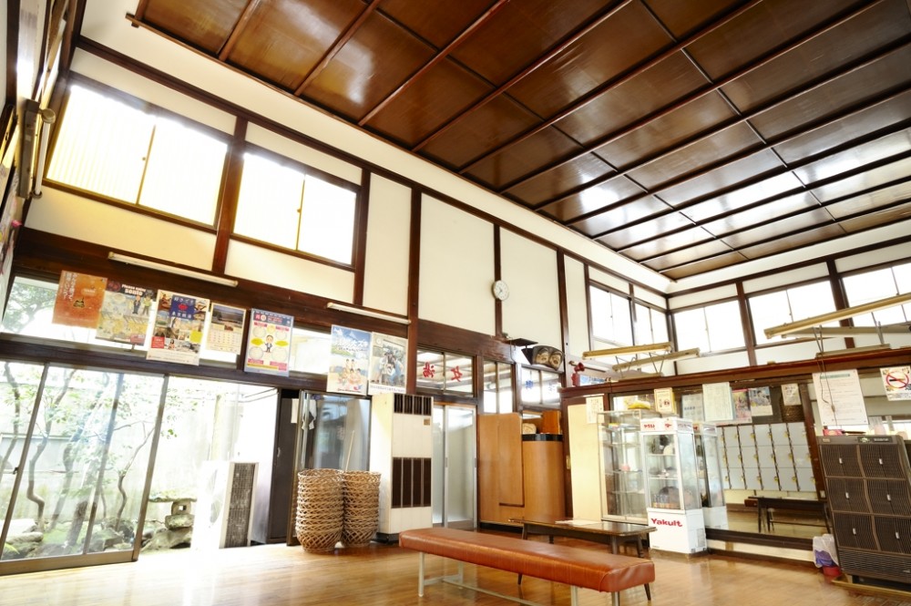 栄湯 三軒茶屋銭湯 富士山のペンキ絵と宮造りの建物を楽しもう 栄湯 三軒茶屋銭湯 富士山のペンキ絵と宮造りの建物を楽しもう